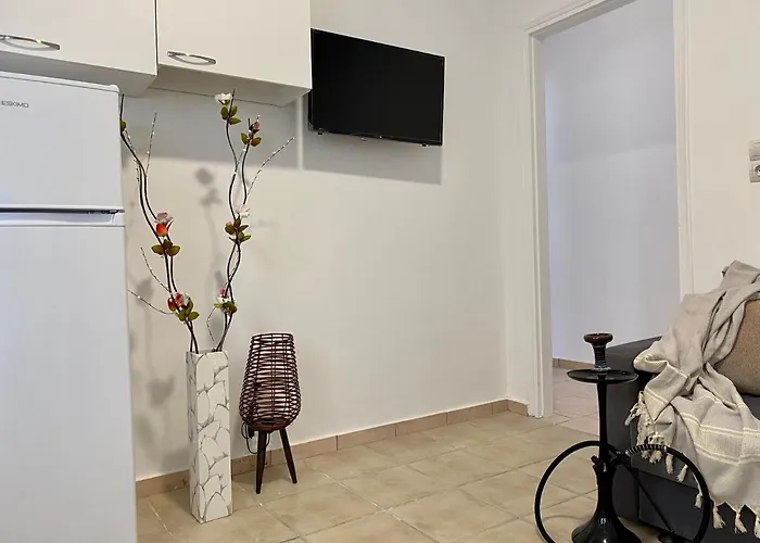 Well-located In Town, Near The Port & - No 14 * Città di Kos